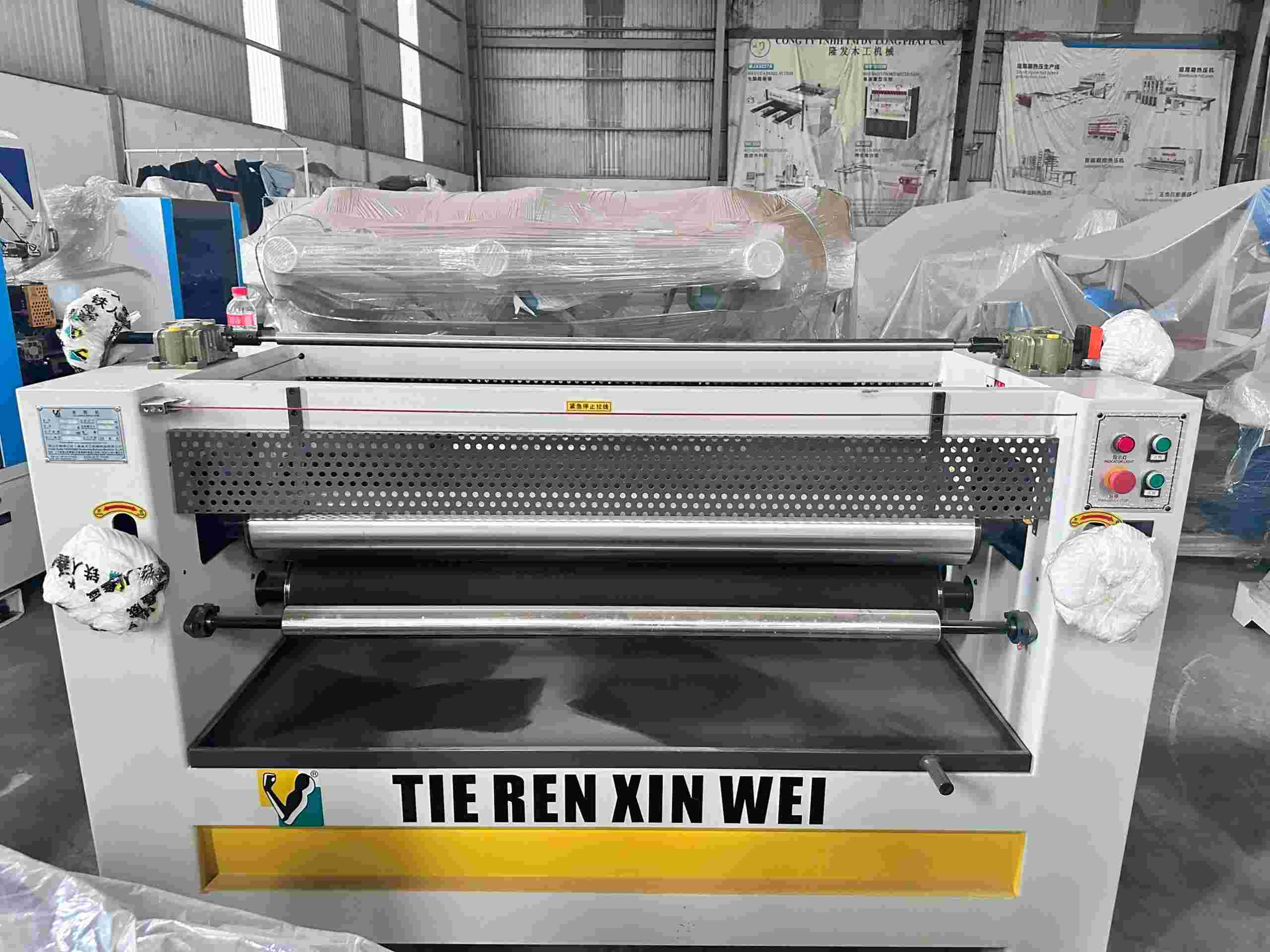 Máy lăn keo hai mặt 1300mm