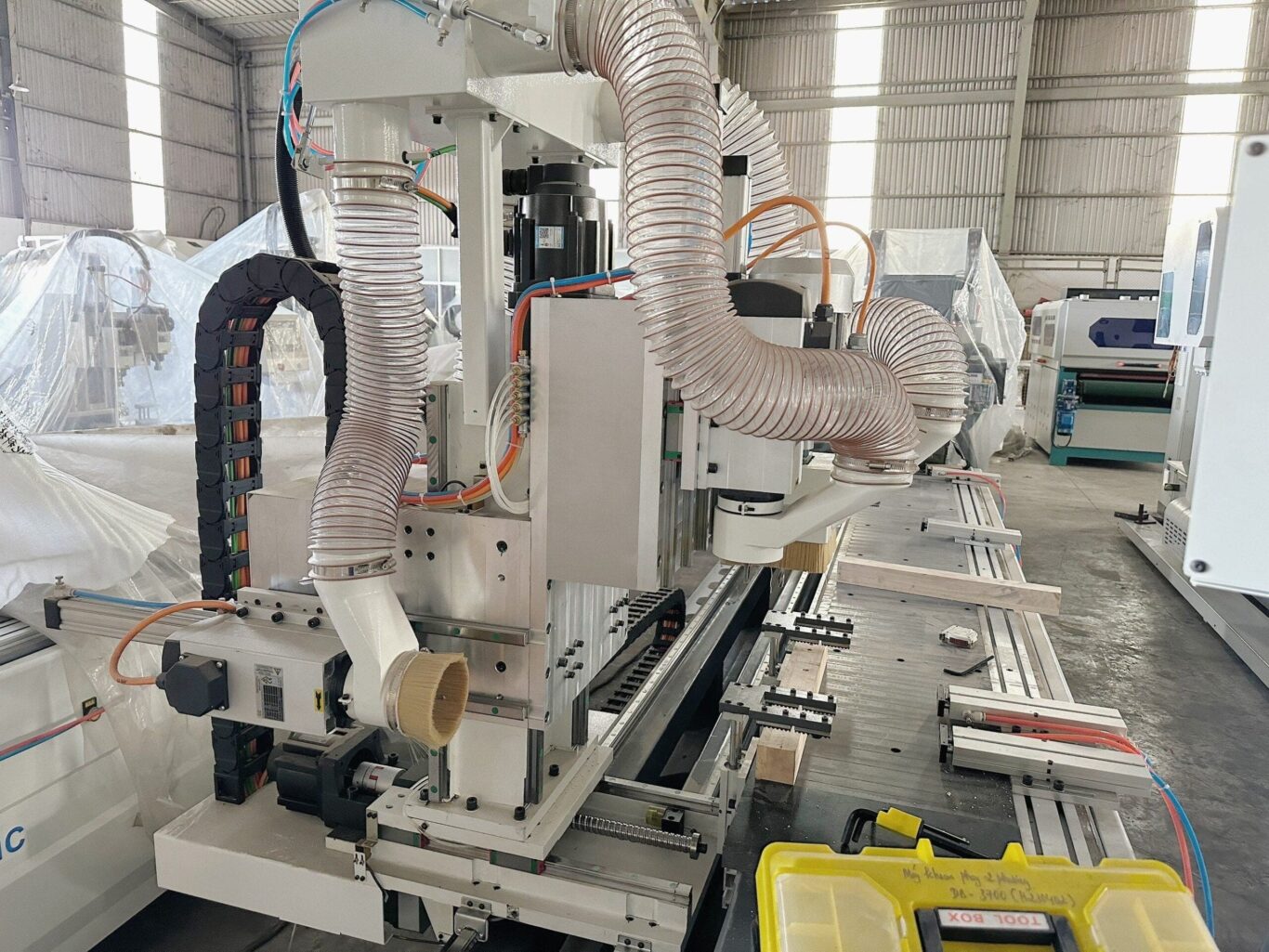 Máy Khoan Phay Cạnh Hai Phương 13 Máy Khoan Phay Cạnh Hai Phương