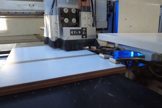 video may khoan sau mat cnc