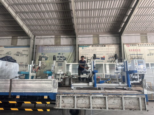 cuoi tuan loc long phat cnc ban giao 2 may khoan vai giuong 5