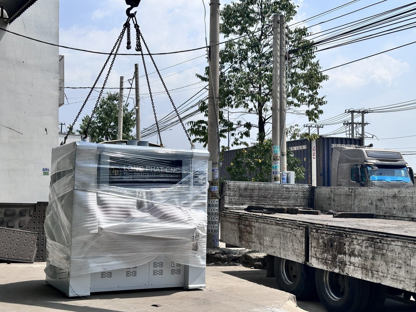 Đầu Giờ Chiều Bàn Giao Máy Chà Nhám Thùng 1M3 Tại Tân Uyên 16 May Cha Nham Thung 1M3 2 Đầu Giờ Chiều Bàn Giao Máy Chà Nhám Thùng 1M3 Tại Tân Uyên