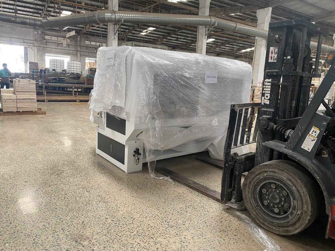 Đầu Tuần Bàn Giao Máy Tiện Chân Ghế Đa Năng Cho Sự May Mắn Cả Tuần 20 May Tien Chan Ghe Da Nang 4 Đầu Tuần Bàn Giao Máy Tiện Chân Ghế Đa Năng Cho Sự May Mắn Cả Tuần