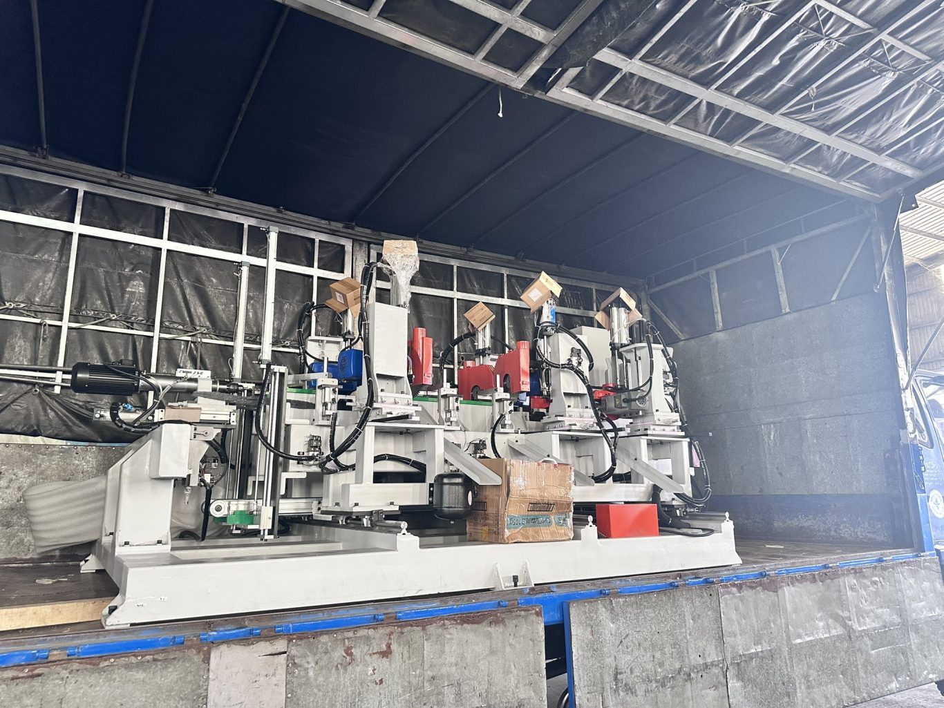 Đầu Tuần Bàn Giao Máy Cắt Đa Năng Cho Khách Hàng Tại Bến Cát 14 May Cat Da Nang 1 Đầu Tuần Bàn Giao Máy Cắt Đa Năng Cho Khách Hàng Tại Bến Cát