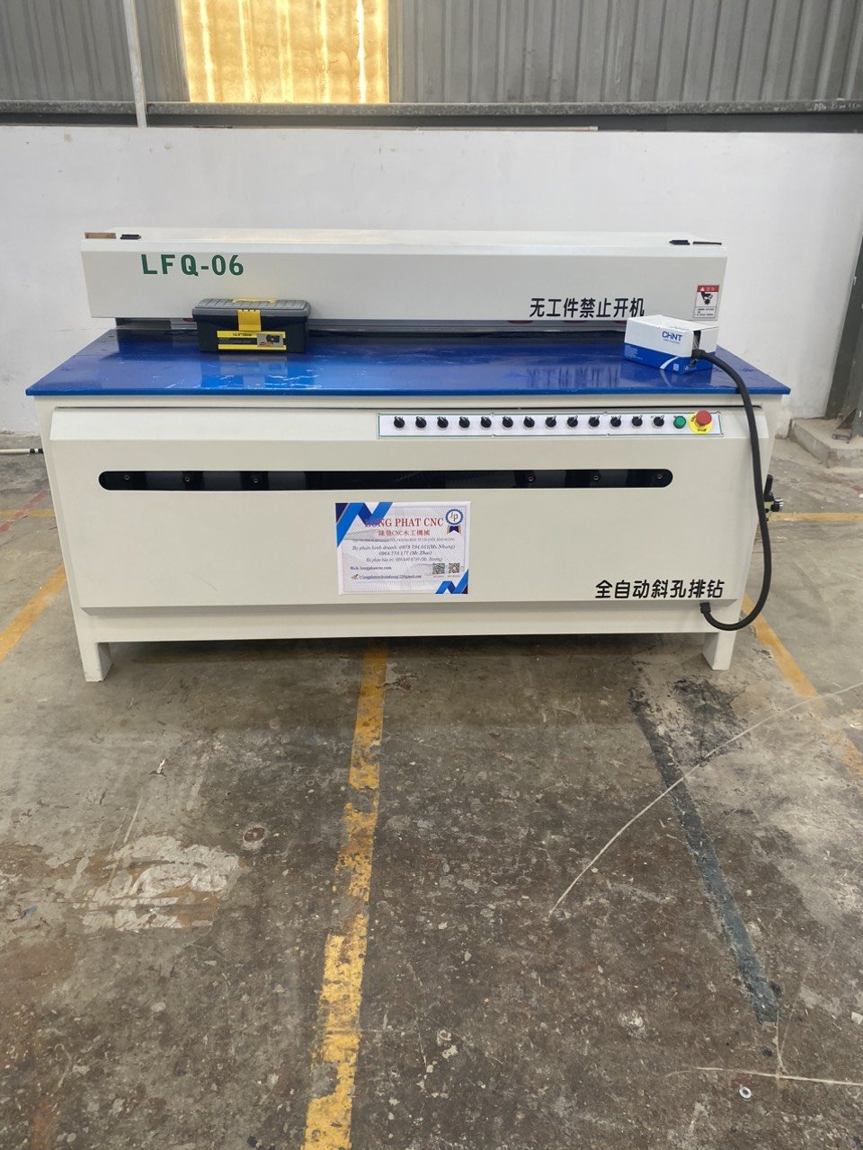 Bàn Giao Máy Khoan Xéo 6 Đầu Cho Khách Hàng Tại Nhơn Trạch 15 May Khoan Xeo 6 Dau 2 Bàn Giao Máy Khoan Xéo 6 Đầu Cho Khách Hàng Tại Nhơn Trạch