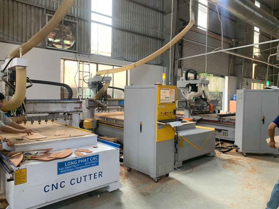 Máy Cnc 1 Đầu Thay 12 Dao Tự Động + Trục Cưa Đa Hướng 75 21 Máy Cnc 1 Đầu Thay 12 Dao Tự Động + Trục Cưa Đa Hướng