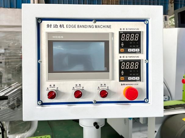 1 Máy Dán Cạnh Nghiêng 45 Độ Tự Động