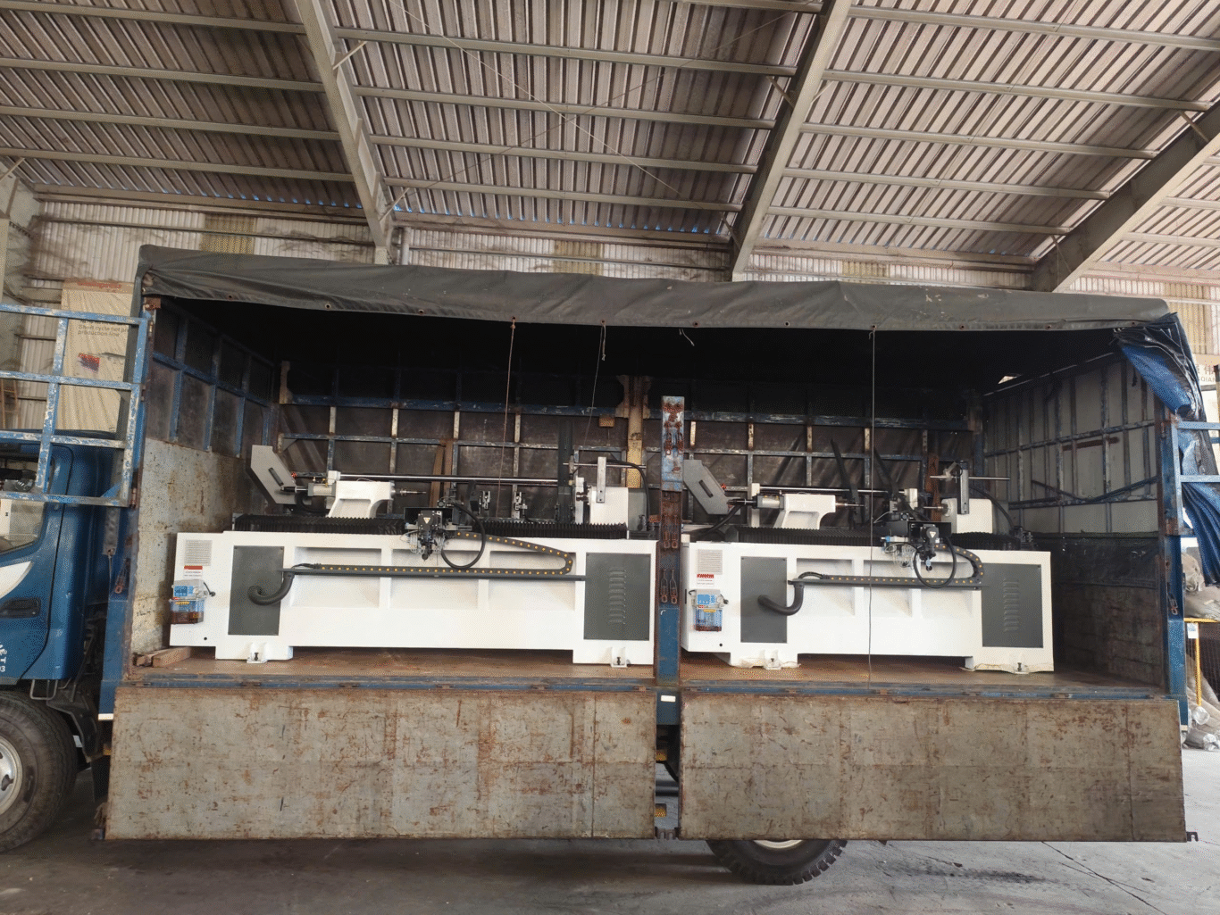 Mc7515 Máy Tiện Gỗ Cnc Nạp Phôi Tự Động