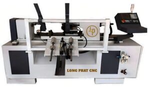 Máy tiện gỗ CNC nạp phôi tự động